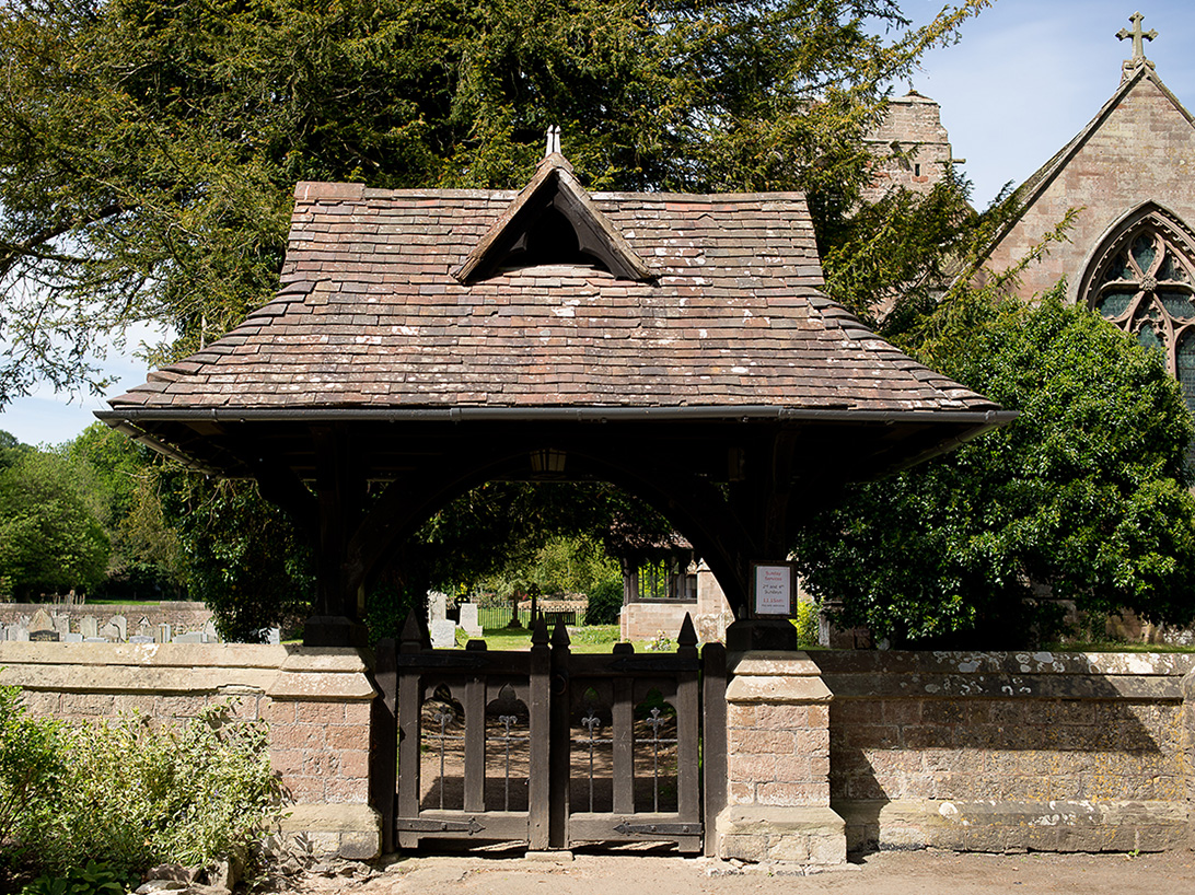 Lynchgate Eastnor Church